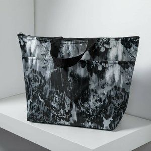NEW Thirty One Thermal Tote in Watercolor Floral